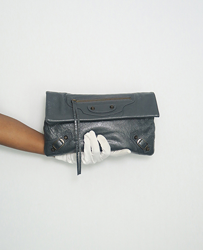 City Clutch, front view